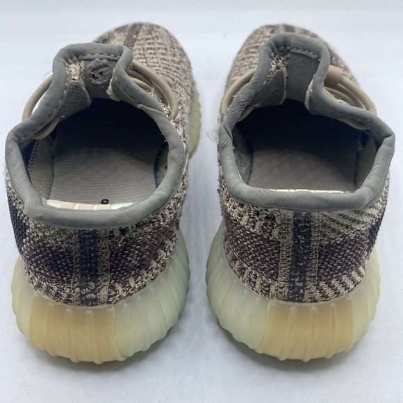 Little kids adidas YEEZY Size 12K - Picture 4 of 12